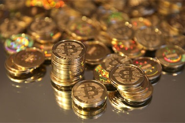 Giá tiền ảo Bitcoin “bốc hơi” 20% trong một đêm