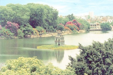 Chủ tịch Hà Nội: “Không thể xây 8 tầng gần hồ Gươm”