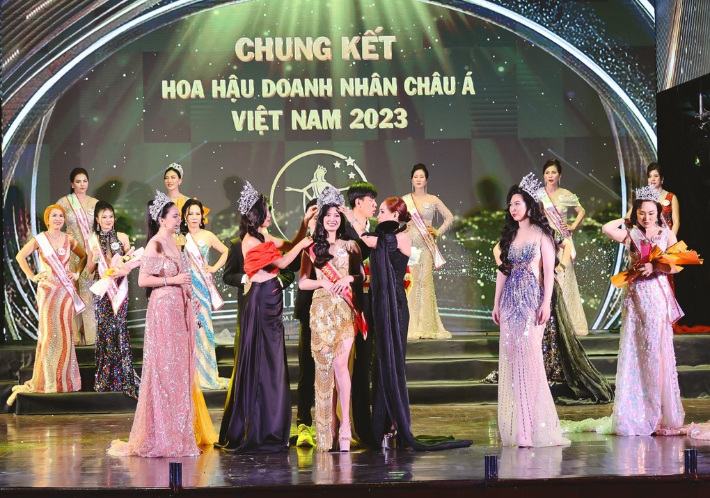 Lê Thị Thơ đăng quang Hoa hậu Doanh nhân Châu Á Việt Nam 2023 - 4 Lê Thị Thơ đăng quang Hoa hậu Doanh nhân Châu Á Việt Nam 2023 - 4