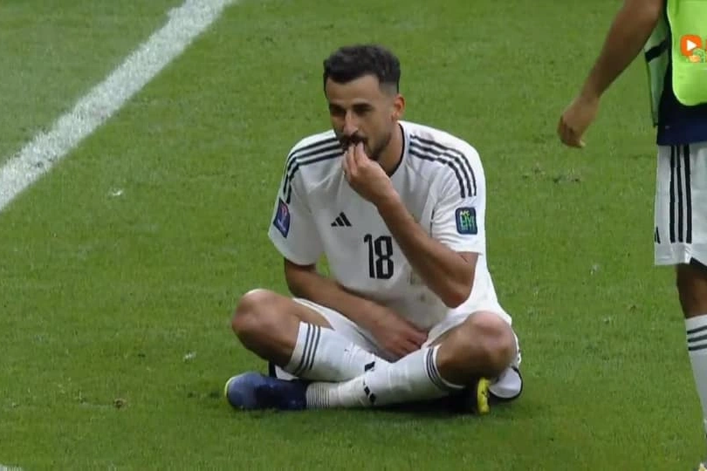 AFC giải thích lý do ngôi sao Iraq nhận thẻ đỏ vì màn ăn mừng gây tranh cãi - 1