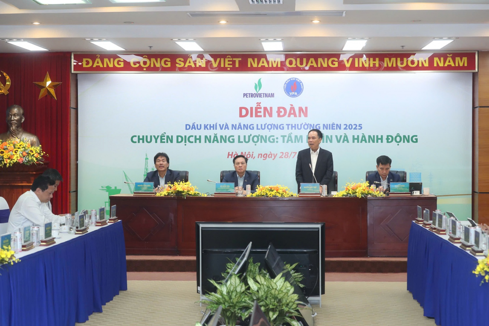 Petrovietnam định vị vai trò mới trong chuyển dịch năng lượng quốc gia - 2 Petrovietnam định vị vai trò mới trong chuyển dịch năng lượng quốc gia - 2