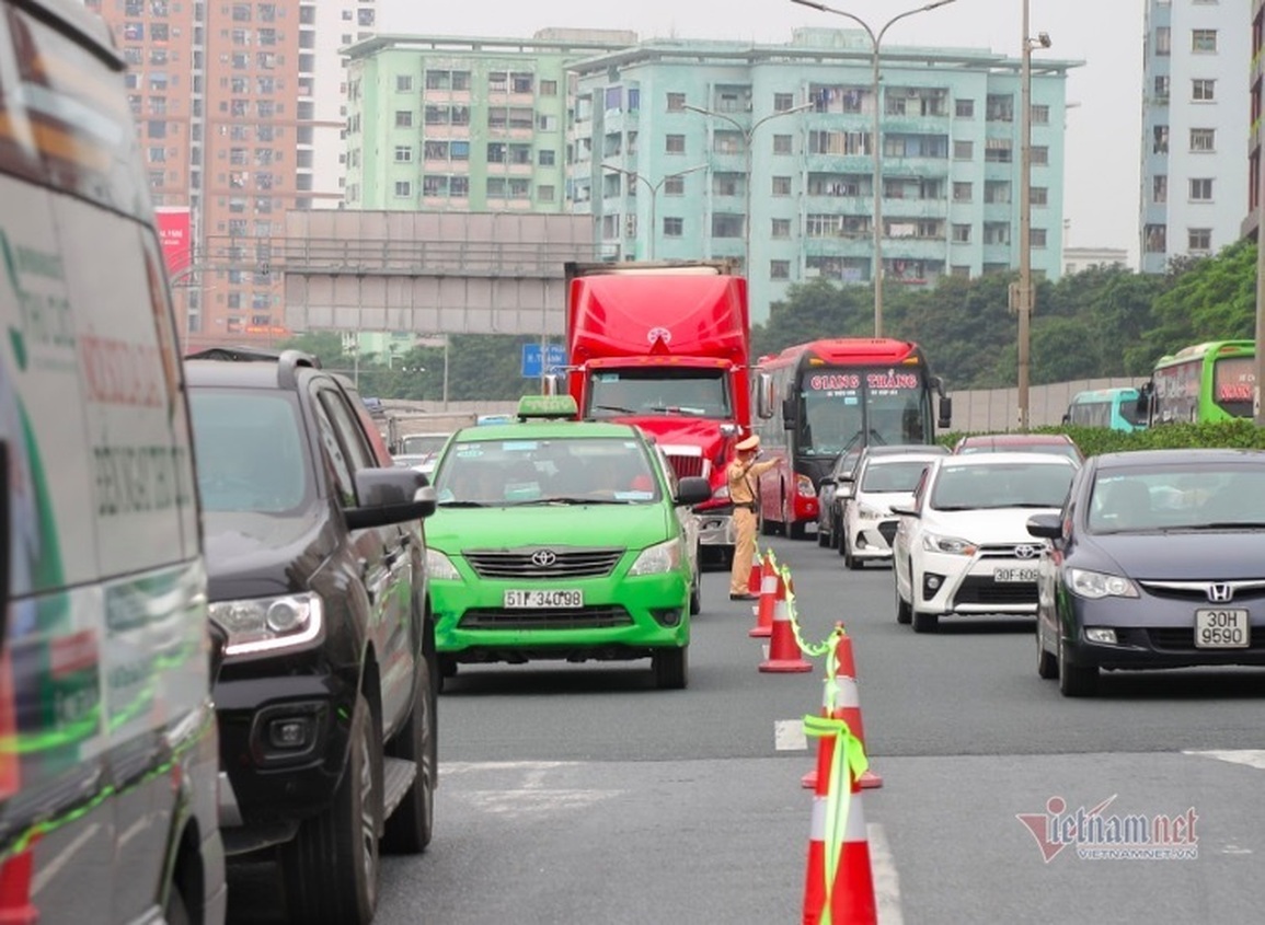 Trở lại thành phố sau kỳ nghỉ Tết thế nào cho an toàn, đỡ tắc đường? - 3 Trở lại thành phố sau kỳ nghỉ Tết thế nào cho an toàn, đỡ tắc đường? - 3