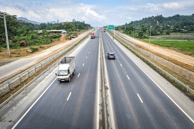 Hiện trạng cao tốc 2 làn xe qua Đà Nẵng đã nâng lên 4 làn, tốc độ 60km/h