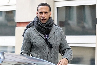 Rio Ferdinand bị phạt liên tiếp với lỗi chạy xe quá tốc độ