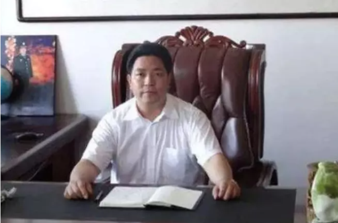Cậu bé ăn xin thành đại gia sau 10 năm, quay lại trả ơn ân nhân tiền tỷ - 2 Cậu bé ăn xin thành đại gia sau 10 năm, quay lại trả ơn ân nhân tiền tỷ - 2