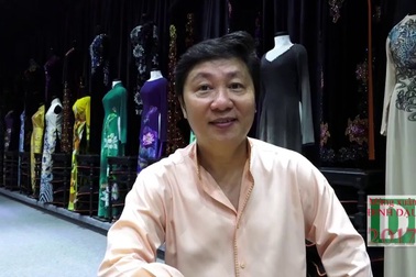 Họa sĩ Sĩ Hoàng tản mạn về hình tượng của gà đầu xuân mới