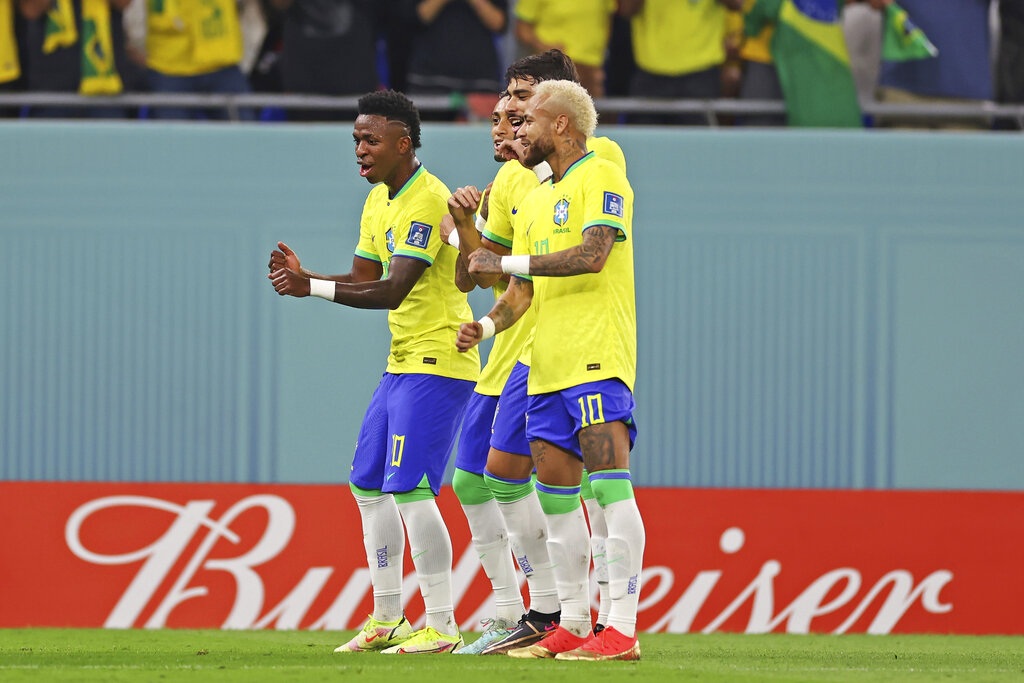 Brazil thắng đậm Hàn Quốc: Bộ tứ huyền ảo và đêm thăng hoa của điệu samba - 3 Brazil thắng đậm Hàn Quốc: Bộ tứ huyền ảo và đêm thăng hoa của điệu samba - 3