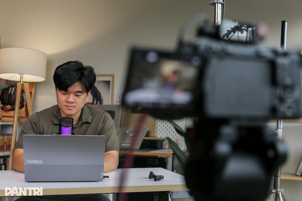 Bí quyết đơn giản của GenZ xây 10 kênh YouTube đạt chồng nút bạc - 5 Bí quyết đơn giản của GenZ xây 10 kênh YouTube đạt chồng nút bạc - 5