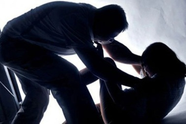 Nghi vấn thông tin một nam bác sĩ liên quan đến clip bạo dâm