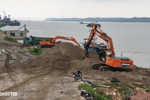 Thủ tướng yêu cầu kiểm tra phản ánh vi phạm pháp luật về đê điều tại Hà Nội