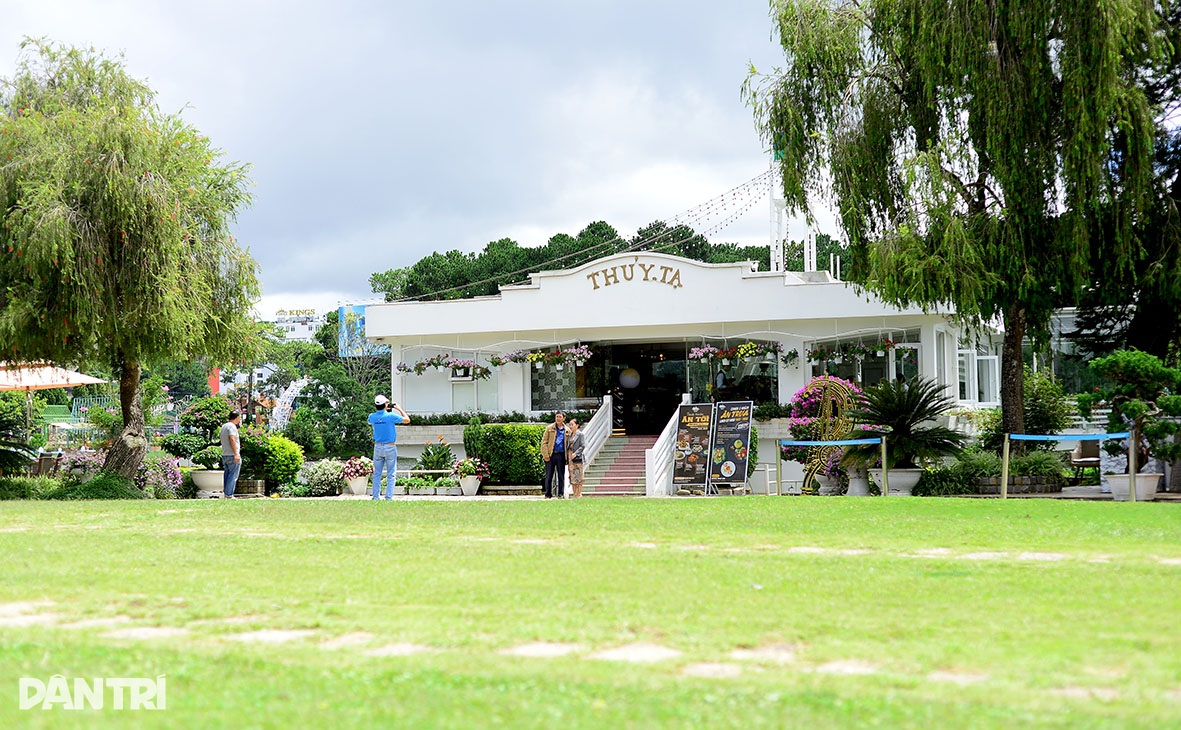 សរសើរកោះ Thuy Ta ជិតដាក់ដេញថ្លៃនៅ Da Lat - ៦ Ngắm đảo Thủy Tạ sắp được đưa ra đấu giá ở Đà Lạt - 6