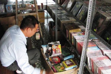 Phát hiện và thu giữ hàng chục vạn băng đĩa lậu