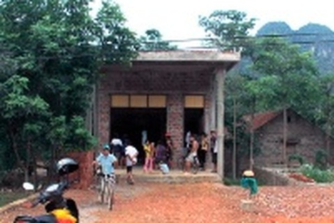 Xông vào nhà cướp gỗ sưa giữa ban ngày