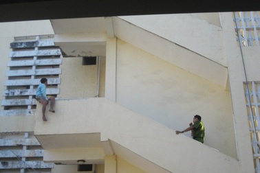 Nam thanh niên xăm trổ nhảy lầu bệnh viện tự tử mắc bệnh tâm thần