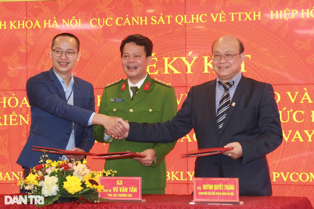Nâng cao đào tạo an ninh, an toàn trên không gian mạng - 1 Nâng cao đào tạo an ninh, an toàn trên không gian mạng - 1