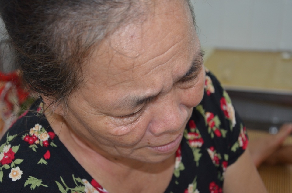 Xót thương cảnh bà ngoại ngậm ngùi xin đưa cháu rời viện vì không có tiền - 4