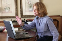 Mỹ: Dịch Covid-19 khiến nhiều giáo viên ngậm ngùi về hưu "từ xa"