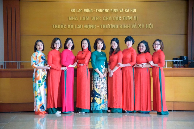 Phát động phụ nữ cả nước mặc áo dài - Ảnh 3. Phát động phụ nữ cả nước mặc áo dài - Ảnh 3.