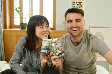 Cặp đôi "lạ" kể về hành trình sống "không rác thải"