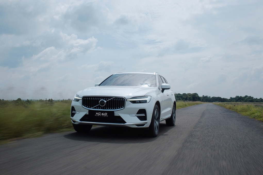 Mua Volvo XC60 trong tháng 10: Nhận ưu đãi hấp dẫn, tận hưởng tinh thần Bắc Âu - 2 Mua Volvo XC60 trong tháng 10: Nhận ưu đãi hấp dẫn, tận hưởng tinh thần Bắc Âu - 2