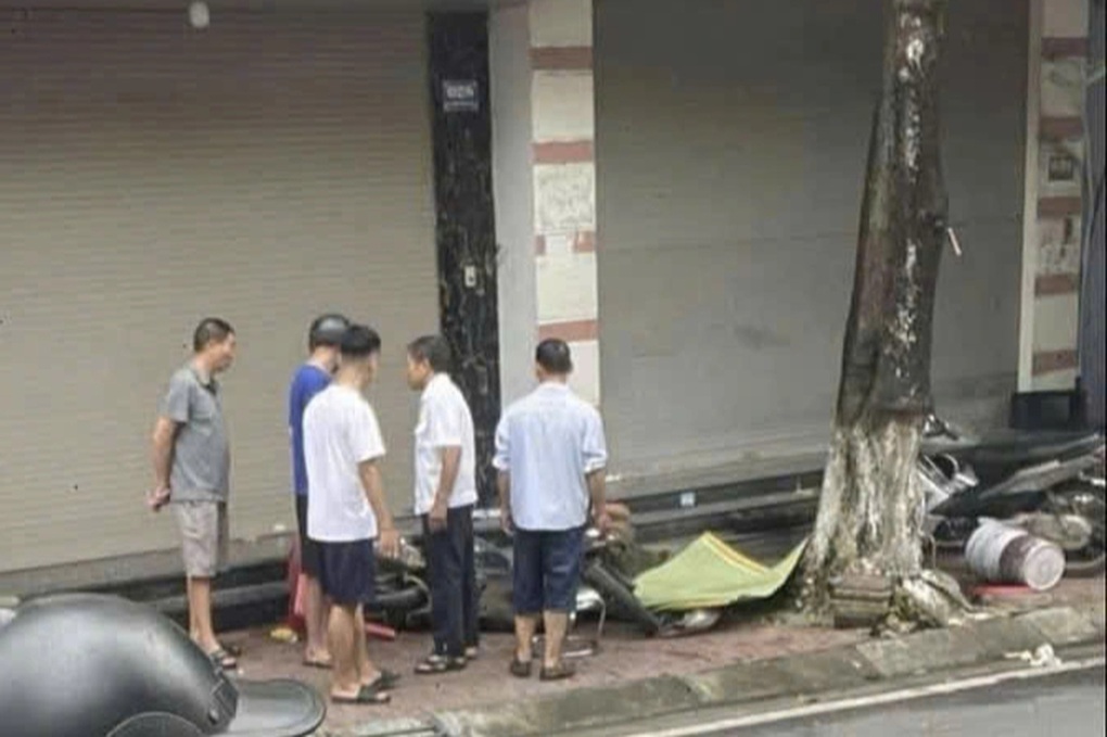 Bé trai 7 tuổi vặn tay ga xe máy gây tai nạn thương tâm - 2 Bé trai 7 tuổi vặn tay ga xe máy gây tai nạn thương tâm - 2