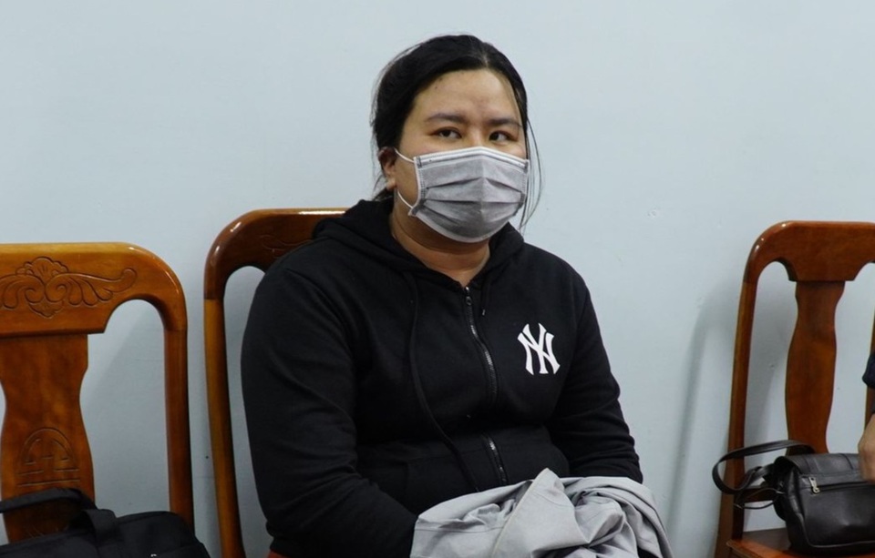 Giả làm người nước ngoài, nữ quái lừa đảo chiếm đoạt hàng tỷ đồng - 1 Giả làm người nước ngoài, nữ quái lừa đảo chiếm đoạt hàng tỷ đồng - 1