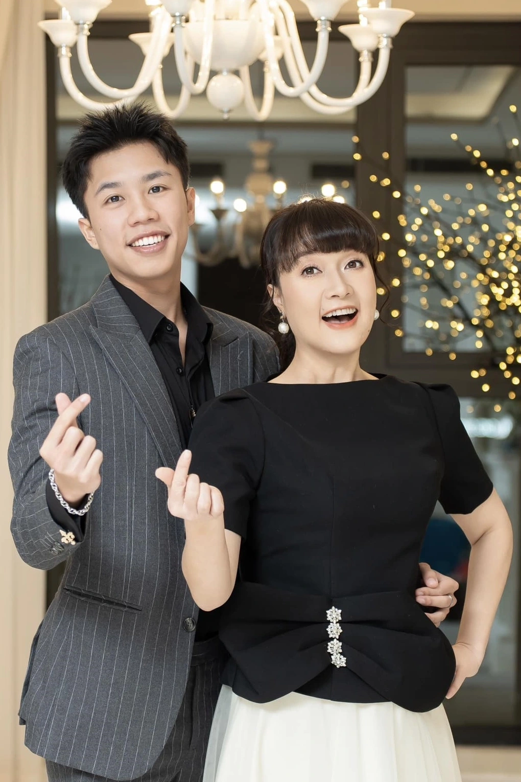 Cuộc sống bình yên, nhiều tiếng cười của nghệ sĩ Vân Dung ở tuổi 50 - 4 Cuộc sống bình yên, nhiều tiếng cười của nghệ sĩ Vân Dung ở tuổi 50 - 4