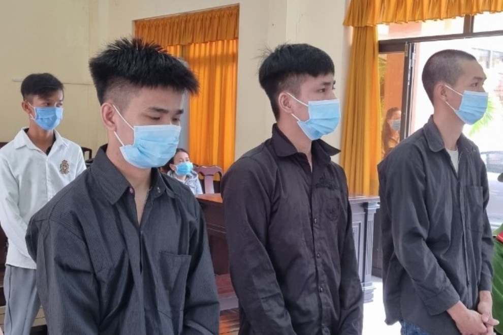 Đâm chết con nợ, chủ nợ lĩnh án 22 năm tù - 2 Đâm chết con nợ, chủ nợ lĩnh án 22 năm tù - 2