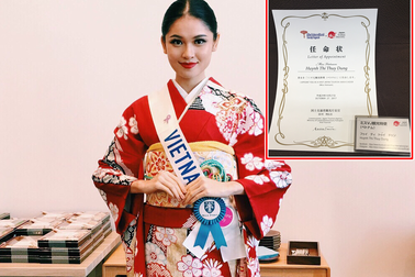 Thuỳ Dung nhận được giải thưởng đầu tiên tại Hoa hậu Quốc tế 2017