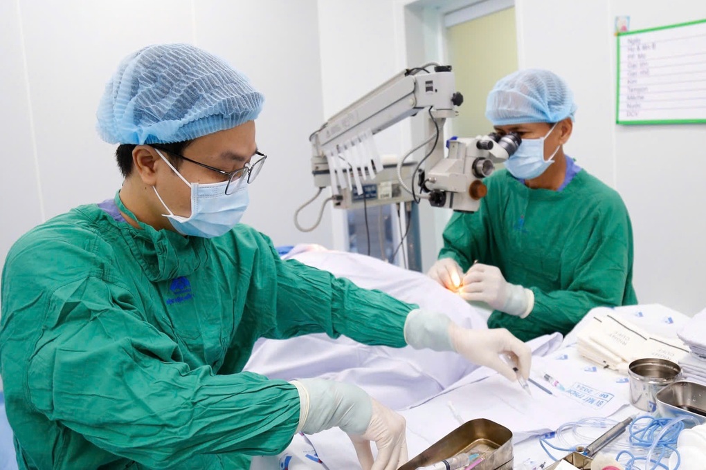 TPHCM: Bệnh viện mở phòng khám nghĩa tình, mổ mắt 0 đồng giúp người dân - 2