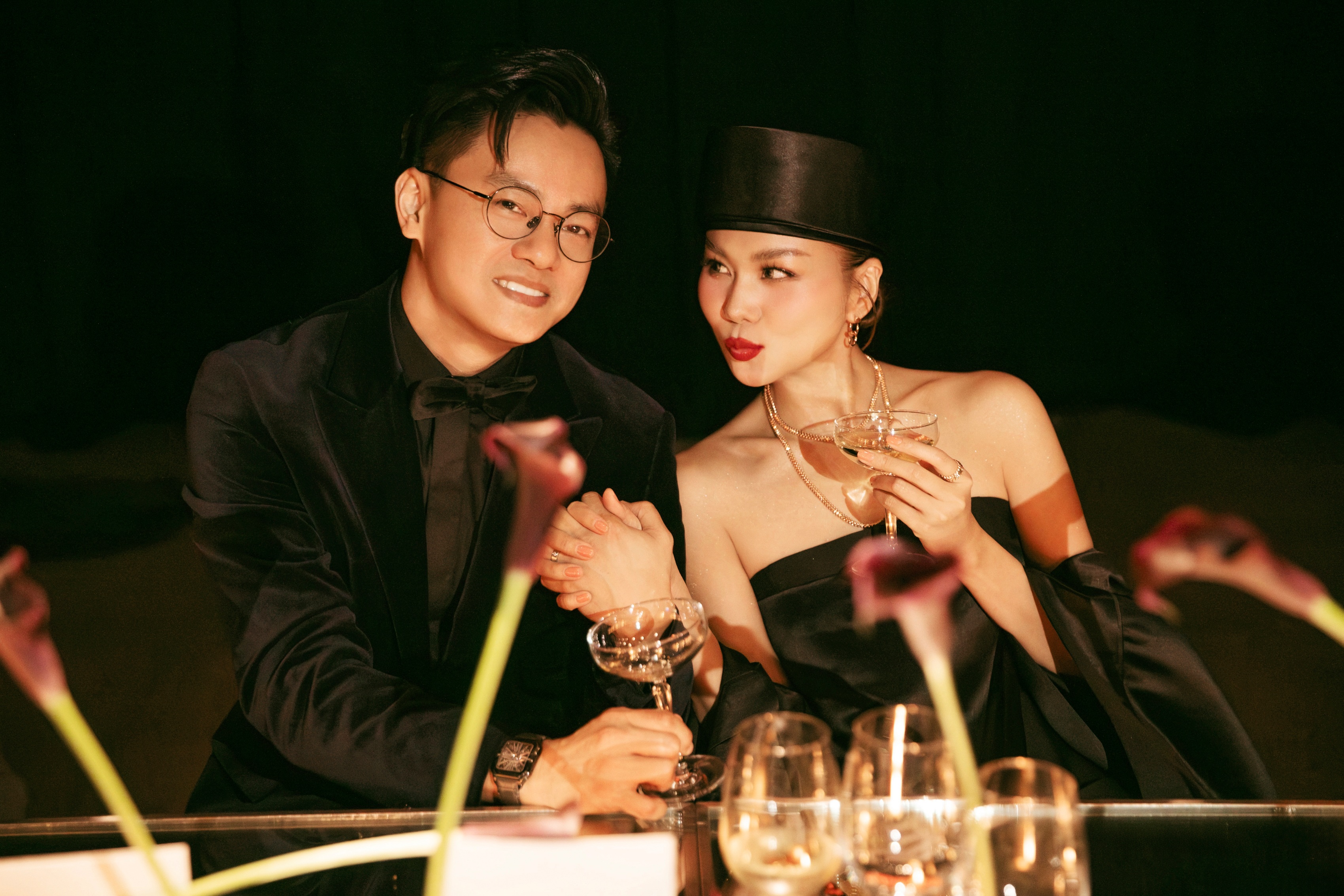 Siêu mẫu Thanh Hằng mặc gợi cảm ở tuổi 42, hôn nhân viên mãn là động lực - 2 Siêu mẫu Thanh Hằng mặc gợi cảm ở tuổi 42, hôn nhân viên mãn là động lực - 2
