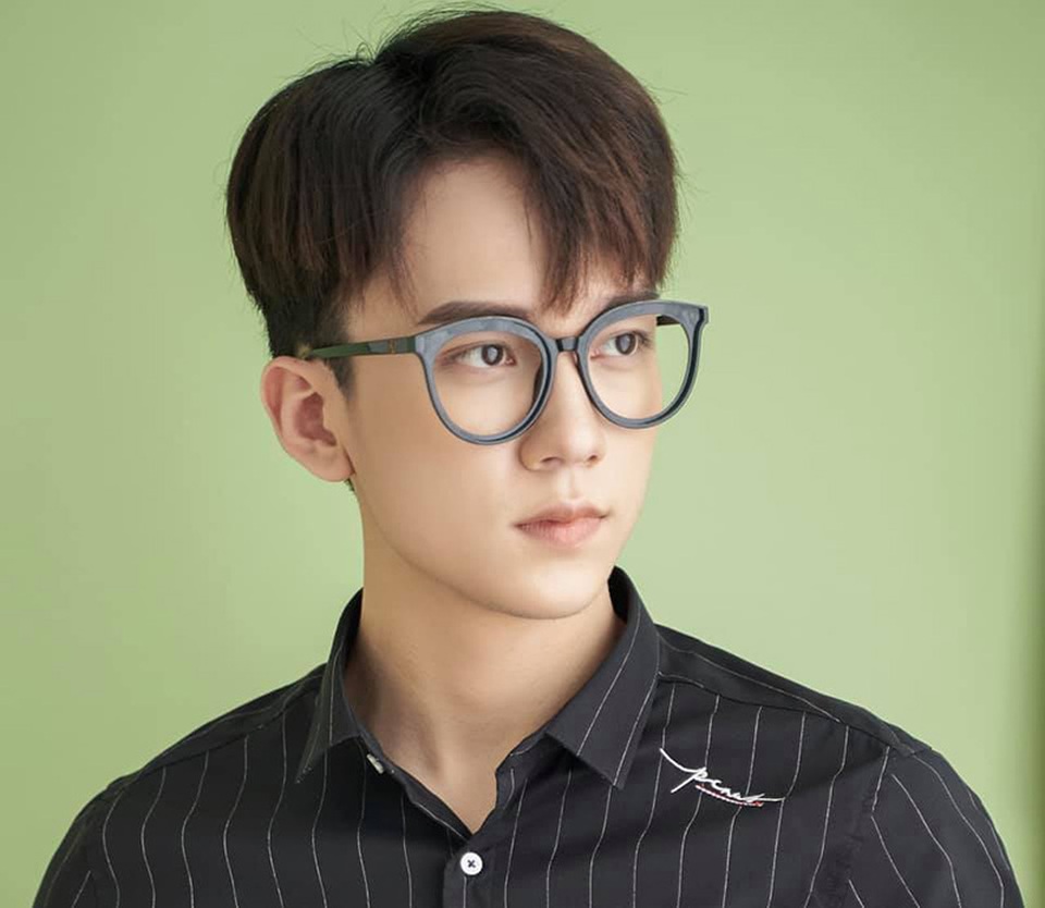 Nét thư sinh, điển trai của 10X trường ĐH Thương mại - 6 Nét thư sinh, điển trai của 10X trường ĐH Thương mại - 6