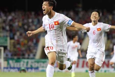 HLV Graechen Guillaume hài lòng về sự thay đổi của Công Phượng