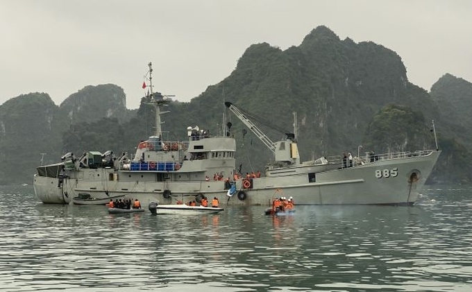Lực lượng Cảnh sát đường thủy tham gia tìm kiếm nạn nhân vụ rơi máy bay trực thăng Bell 505.
