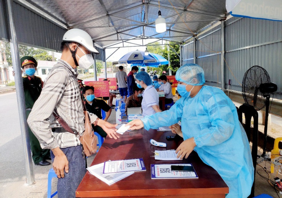 3 ca dương tính sau vụ tai nạn giao thông: Phú Thọ quản chặt người vào tỉnh - 2 3 ca dương tính sau vụ tai nạn giao thông: Phú Thọ quản chặt người vào tỉnh - 2