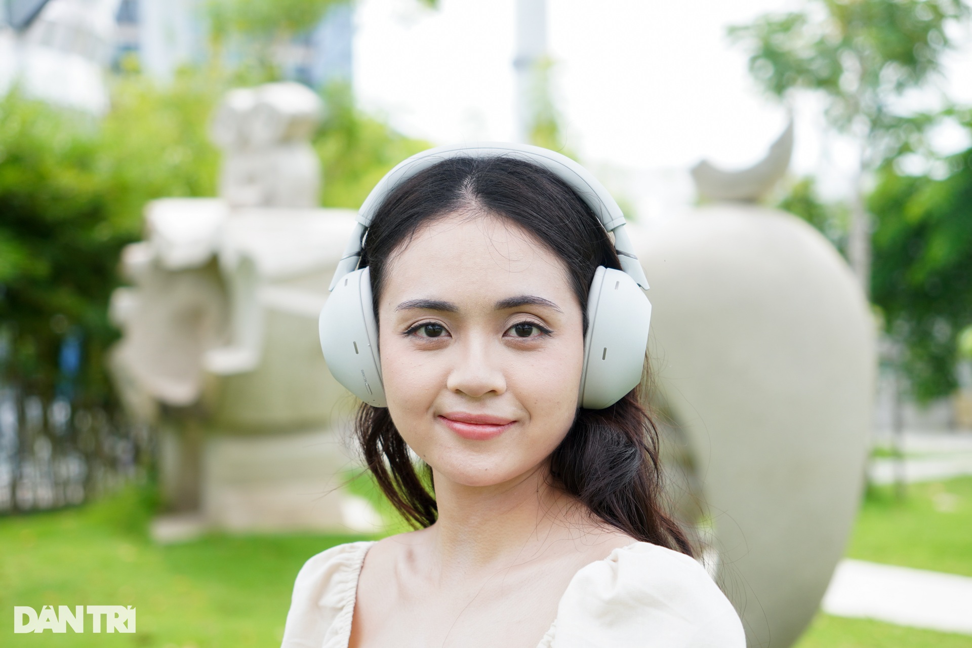 Trải nghiệm Sony WH-1000XM6: Đối thủ của Apple AirPods Max - 20