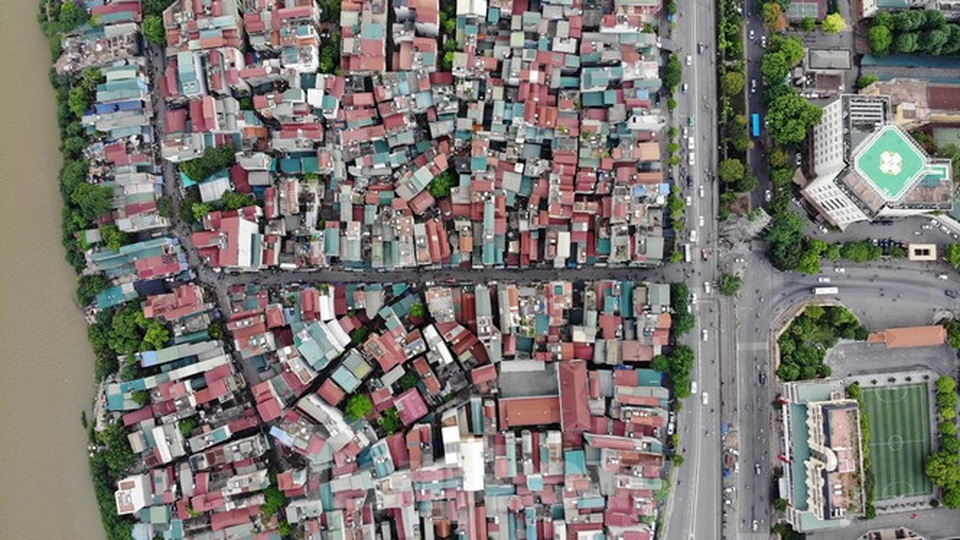 Cận cảnh nơi dự kiến xây dựng cầu Trần Hưng Đạo nối quận Long Biên - Hoàn Kiếm - 1 Cận cảnh nơi dự kiến xây dựng cầu Trần Hưng Đạo nối quận Long Biên - Hoàn Kiếm - 1