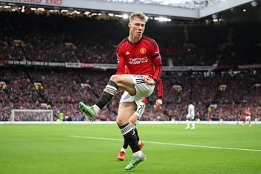 Rasmus Hojlund lập kỷ lục mới ở Man Utd trong ngày sinh nhật tuổi 21