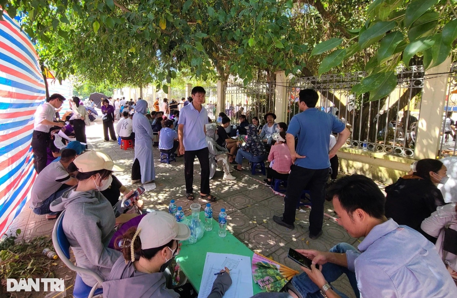 Após o leilão chocante, o distrito de Thanh Oai está prestes a leiloar mais 58 lotes de terra - 1 Sau vụ đấu giá gây rúng động, huyện Thanh Oai sắp đấu giá tiếp 58 lô đất - 1