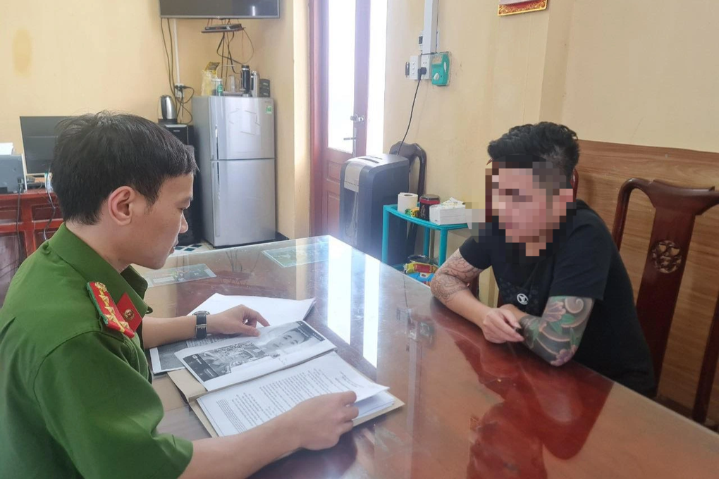 Xử phạt nam thanh niên ghép mặt mình vào bộ quân phục rồi đăng Tiktok - 1 Xử phạt nam thanh niên ghép mặt mình vào bộ quân phục rồi đăng Tiktok - 1