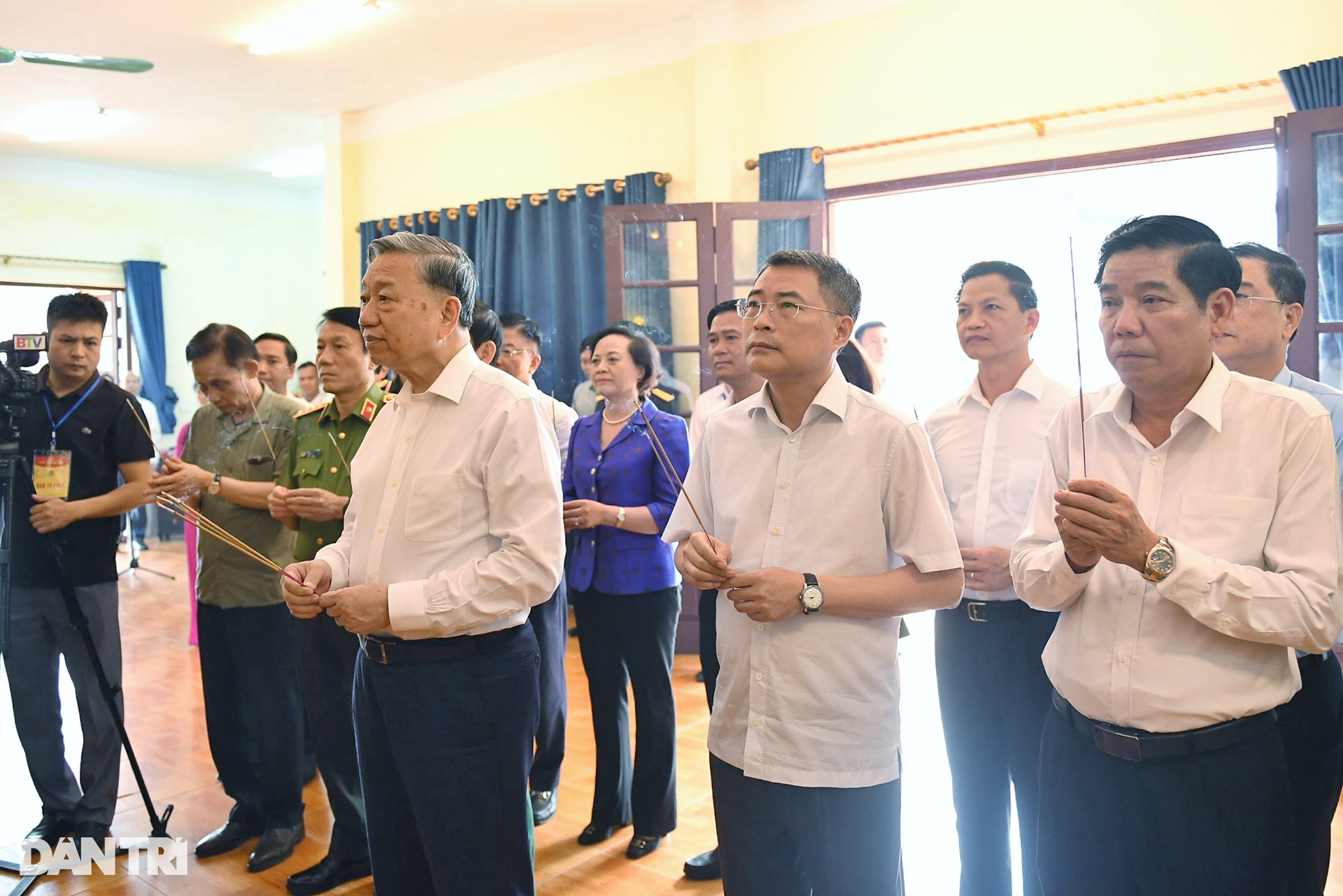 Tổng Bí thư: Chăm lo, đền đáp người có công là mệnh lệnh từ trái tim! - 1 Tổng Bí thư: Chăm lo, đền đáp người có công là mệnh lệnh từ trái tim! - 1