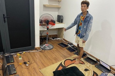 Lập "tổng hành dinh", thuê 10.000 tài khoản facebook để lừa bán lô, đề