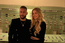 Neymar đẹp đôi xuất hiện cùng nữ vận động viên quyến rũ nhất thế giới