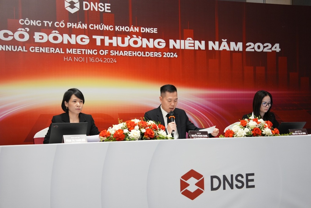 Đại hội cổ đông DNSE: Chứng khoán phái sinh là trọng tâm phát triển năm 2024 - 1 Đại hội cổ đông DNSE: Chứng khoán phái sinh là trọng tâm phát triển năm 2024 - 1