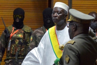 Quân đội bắt giữ Tổng thống và Thủ tướng Mali