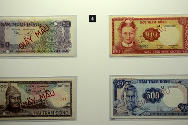Bộ sưu tập tiền giấy Việt Nam "độc nhất vô nhị"