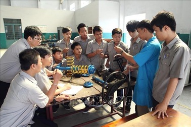 Ba ưu tiên xây dựng chiến lược Giáo dục nghề nghiệp 2016-2021 của UNESCO