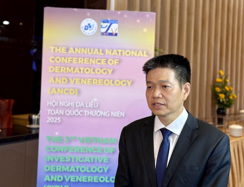 Nhiều người trẻ bỗng dưng rụng tóc trơ trọi - 3