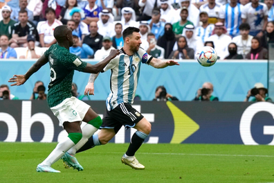 Messi ghi bàn, Argentina vẫn nhận thất bại sốc trước Saudi Arabia