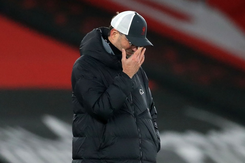 HLV Klopp: Liverpool không được hưởng nhiều phạt đền như Man Utd - 1 HLV Klopp: Liverpool không được hưởng nhiều phạt đền như Man Utd - 1